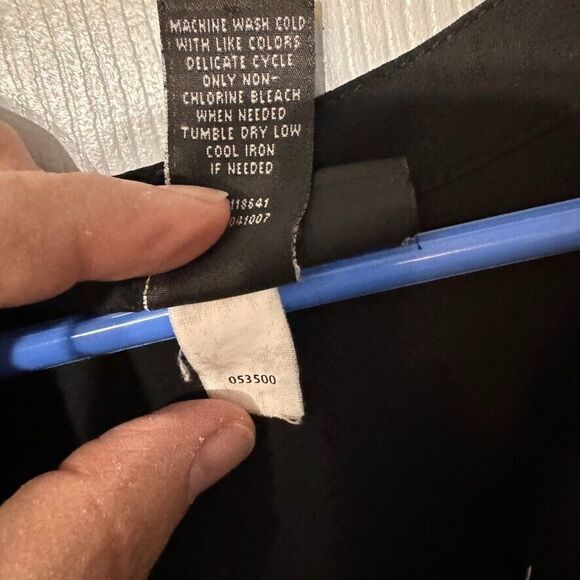 Lane‎ Bryant 18/20 women 1/4 Button Long Sleeve Open V Back Blouse - Picture 6 of 9